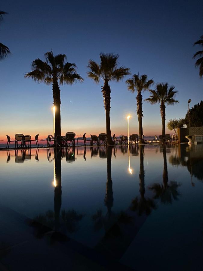 Blue Marine Hotel Shkallnur Exterior photo