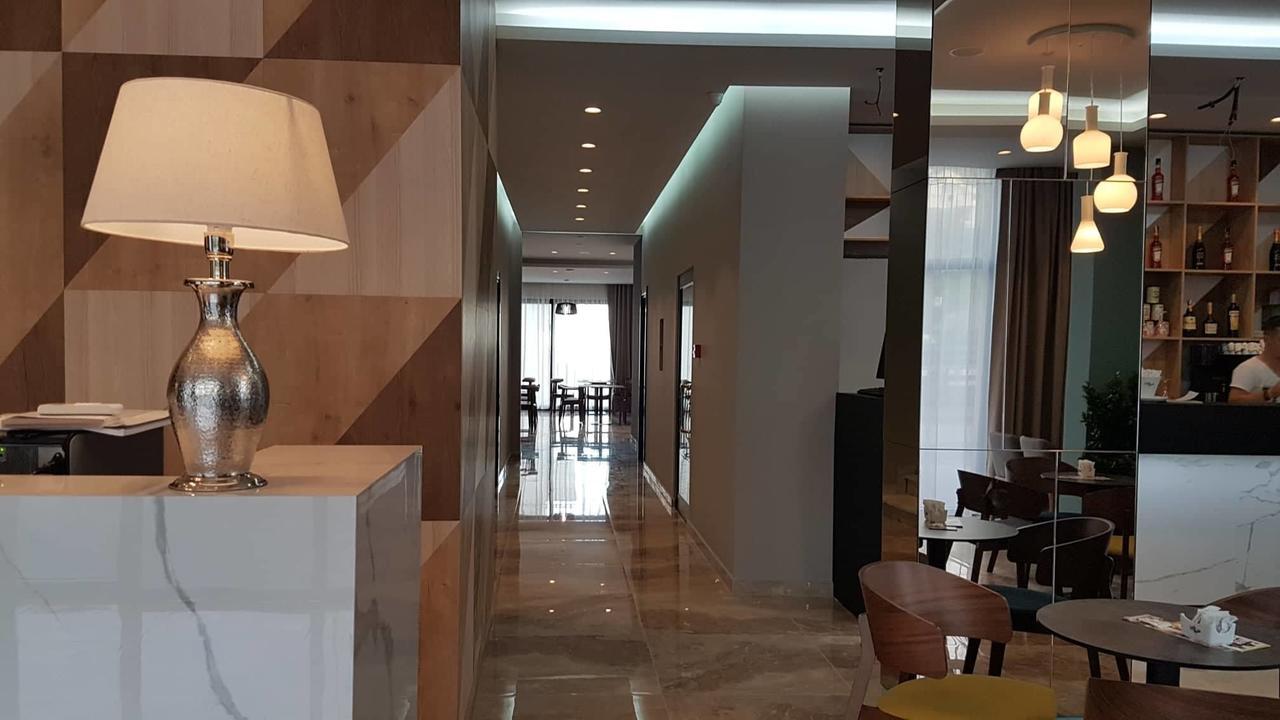 Blue Marine Hotel Shkallnur Exterior photo